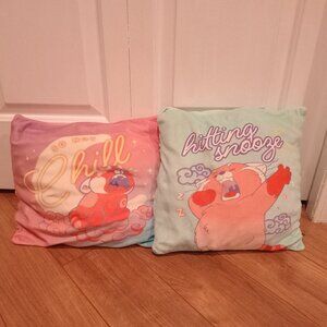 Disney Turning Red Pillow Set